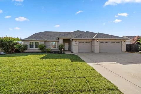 6552 Capitola Pl, Redding, CA 96001