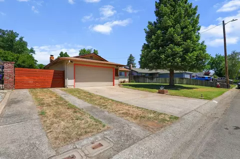 2110 Meadowbrook Dr, Redding, CA 96001 photo 29