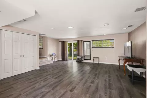 Living - 585 Walton Dr, Red Bluff, CA 96080 photo 6 of 6