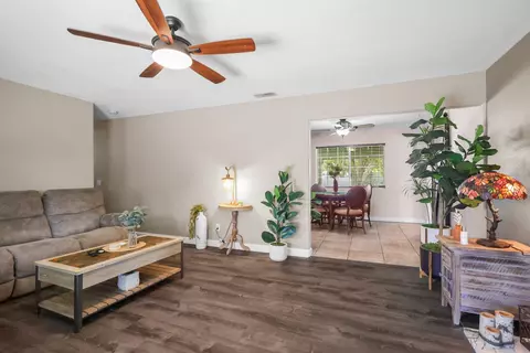 Living - 585 Walton Dr, Red Bluff, CA 96080 photo 2 of 6