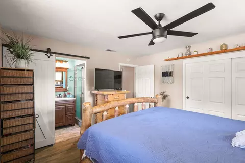 Bedroom - 585 Walton Dr, Red Bluff, CA 96080 photo 2 of 4
