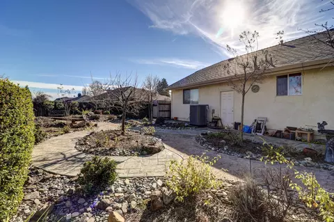 2211 Everest Dr, Redding, CA 96001 photo 33