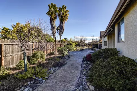 2211 Everest Dr, Redding, CA 96001 photo 36
