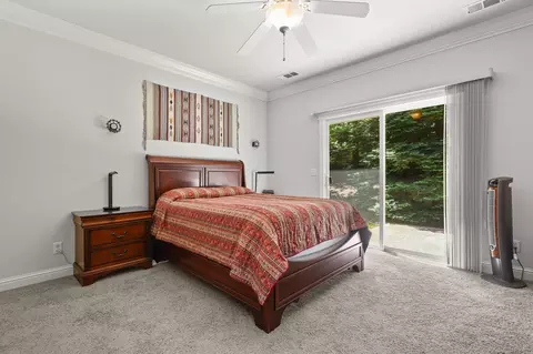 Bedroom - 955 Leisha Ln, Redding, CA 96001 photo 2 of 6