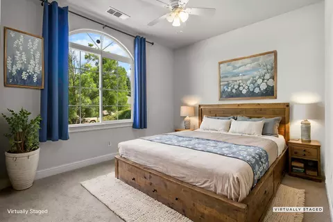Bedroom - 955 Leisha Ln, Redding, CA 96001 photo 5 of 6