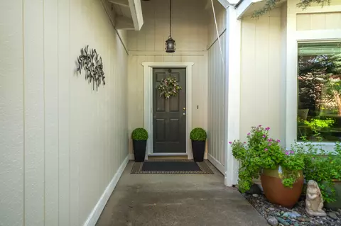 1163 Golden Gate Trl, Redding, CA 96003 photo 5