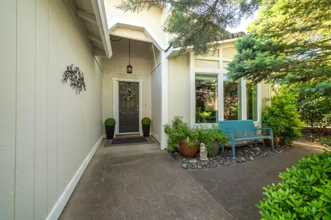 1163 Golden Gate Trl, Redding, CA 96003 photo 4