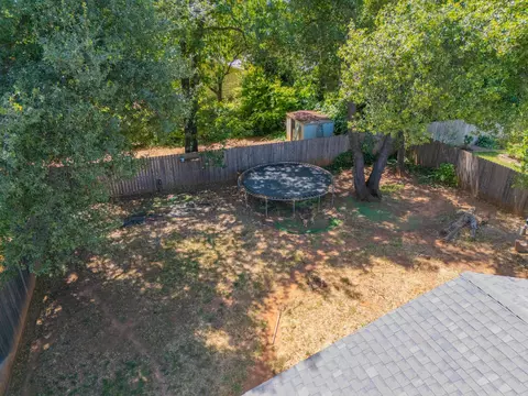 1937 Carleton St, Redding, CA 96002 photo 16