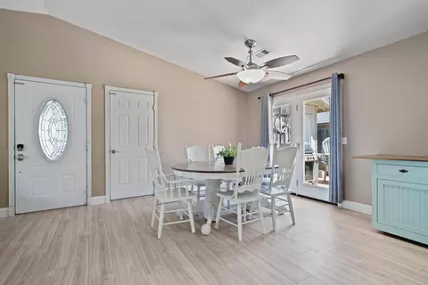 1937 Carleton St, Redding, CA 96002 photo 8