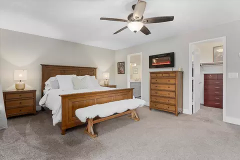 Bedroom - 1968 Bechelli Ln, Redding, CA 96002 photo 1 of 4