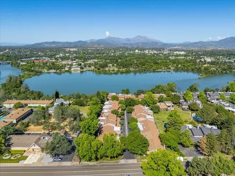 View/Area - 1968 Bechelli Ln, Redding, CA 96002 photo 3 of 3