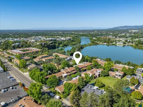 1968 Bechelli Ln, Redding, CA 96002