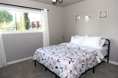 Bedroom - 1018 Pineland Dr, Redding, CA 96002 photo 2 of 4