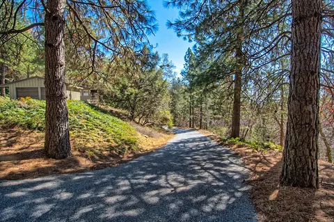 Other - 19370 Mountain Maple Rd, Lakehead, CA 96051 photo 6 of 7
