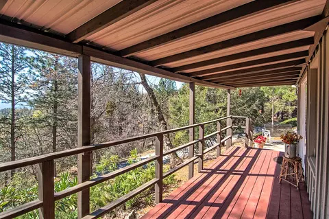 Exterior - 19370 Mountain Maple Rd, Lakehead, CA 96051 photo 7 of 15