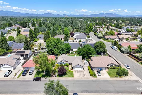 View/Area - 2184 Darsha Ln, Redding, CA 96003 photo 1 of 3