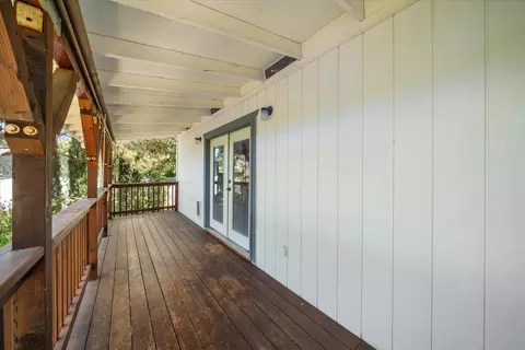 Exterior - 2190 Skyline Dr, Redding, CA 96001 photo 3 of 10