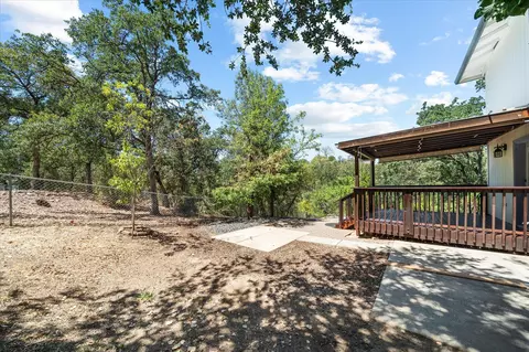 Exterior - 2190 Skyline Dr, Redding, CA 96001 photo 8 of 10