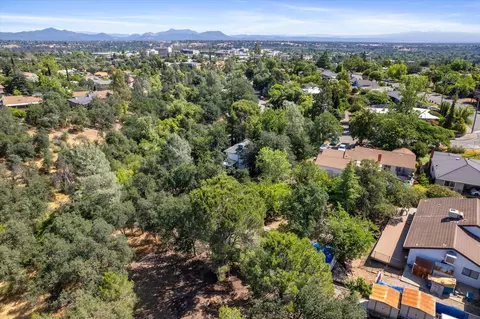 View/Area - 2190 Skyline Dr, Redding, CA 96001 photo 4 of 4