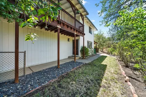 Exterior - 2190 Skyline Dr, Redding, CA 96001 photo 9 of 10