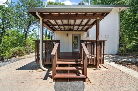 Exterior - 2190 Skyline Dr, Redding, CA 96001 photo 6 of 10