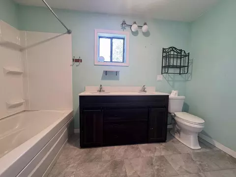 11708 Homestead Ln, Redding, CA 96003 photo 13