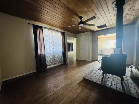 11708 Homestead Ln, Redding, CA 96003 photo 7