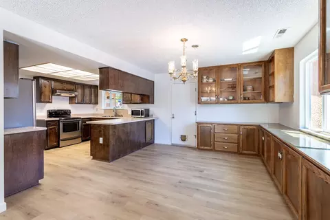 Kitchen - 3640 Oro St, Redding, CA 96001 photo 2 of 2