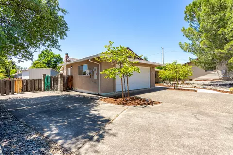 Exterior - 3640 Oro St, Redding, CA 96001 photo 9 of 9