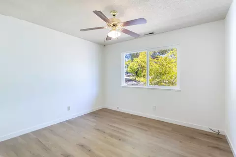 Bedroom - 3640 Oro St, Redding, CA 96001 photo 2 of 3
