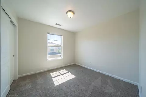 Bedroom - 2340 Shining Star Way, Redding, CA 96003 photo 4 of 4
