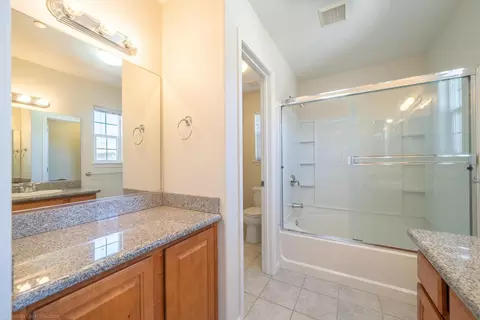 Bath - 2340 Shining Star Way, Redding, CA 96003 photo 2 of 3