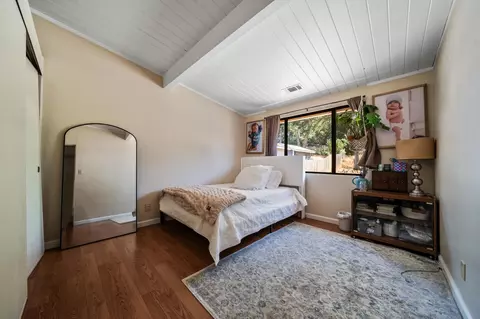 Bedroom - 2006 Vale Dr, Redding, CA 96002 photo 1 of 2