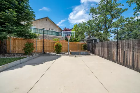 1030 Tulare Ct, Redding, CA 96003 photo 24