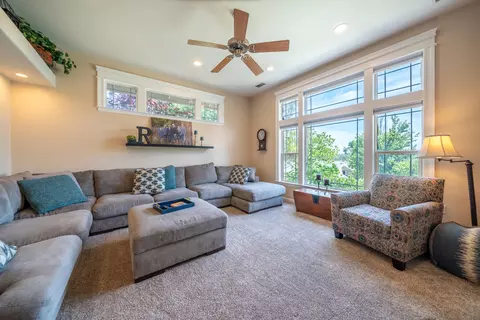 1030 Tulare Ct, Redding, CA 96003 photo 3
