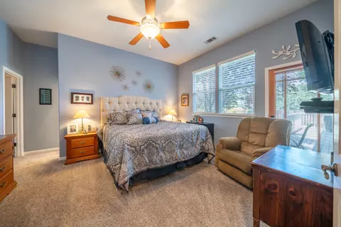 1030 Tulare Ct, Redding, CA 96003 photo 9