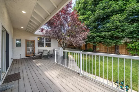 1030 Tulare Ct, Redding, CA 96003 photo 23