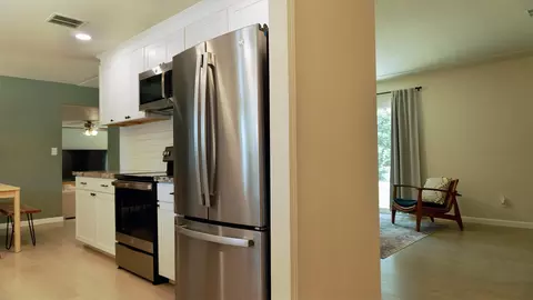 5080 Debbie Ln, Redding, CA 96002 photo 2