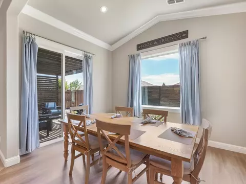 Dining - 2830 Calaveras Ct, Redding, CA 96002 photo 2 of 2