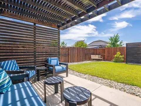 Exterior - 2830 Calaveras Ct, Redding, CA 96002 photo 7 of 19