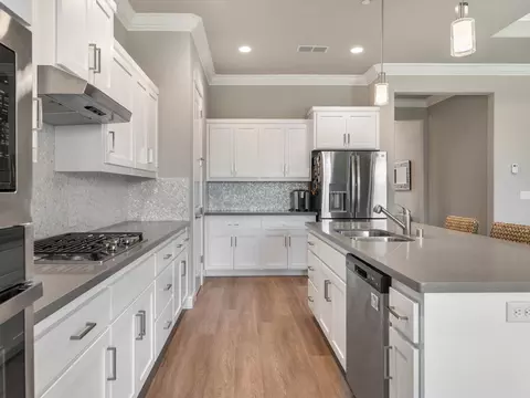 Kitchen - 2830 Calaveras Ct, Redding, CA 96002 photo 4 of 6