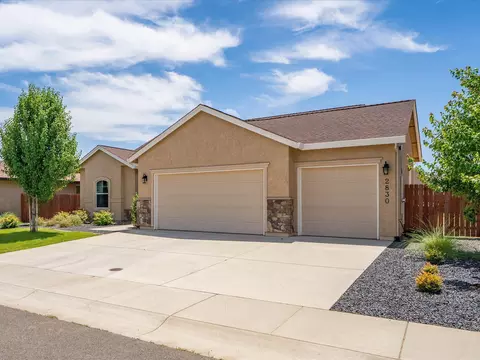 Exterior - 2830 Calaveras Ct, Redding, CA 96002 photo 18 of 19
