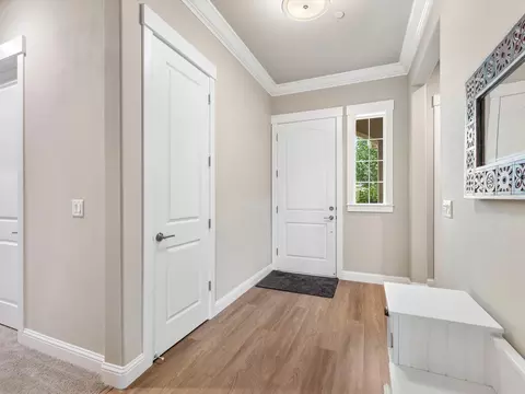 Entry Way - 2830 Calaveras Ct, Redding, CA 96002 photo 2 of 2