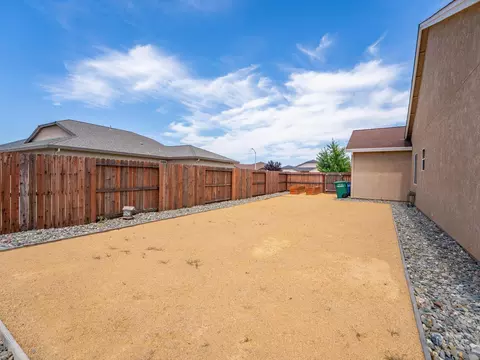 Exterior - 2830 Calaveras Ct, Redding, CA 96002 photo 9 of 19