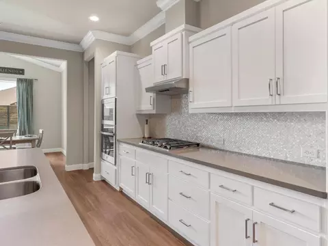 Kitchen - 2830 Calaveras Ct, Redding, CA 96002 photo 5 of 6