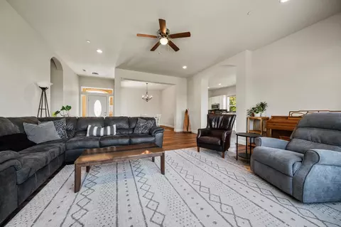 Living - 1005 Albion Ave, Redding, CA 96003 photo 3 of 3