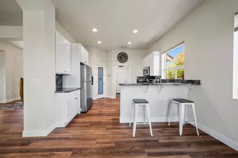 Kitchen - 1005 Albion Ave, Redding, CA 96003 photo 1 of 5