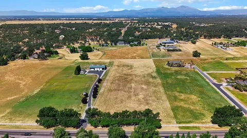 Deschutes Road, Palo Cedro, CA 96073