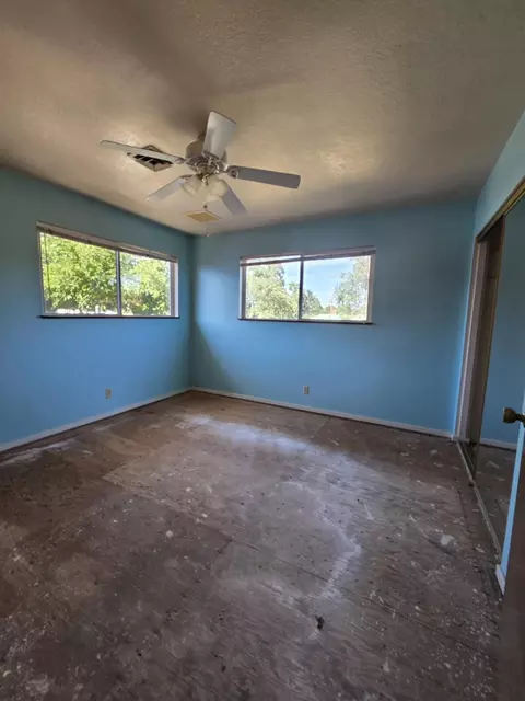 Bedroom - 846 Ridge Rd, Redding, CA 96003 photo 2 of 6
