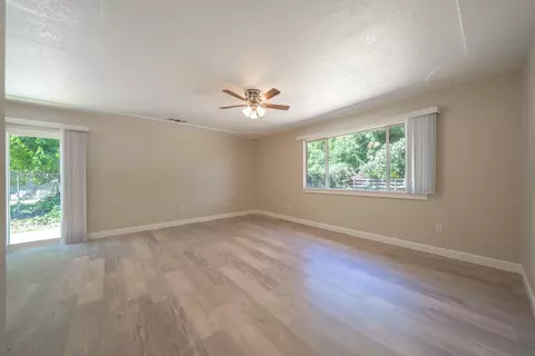 Living - 5867 Bell Rd, Redding, CA 96001 photo 1 of 4